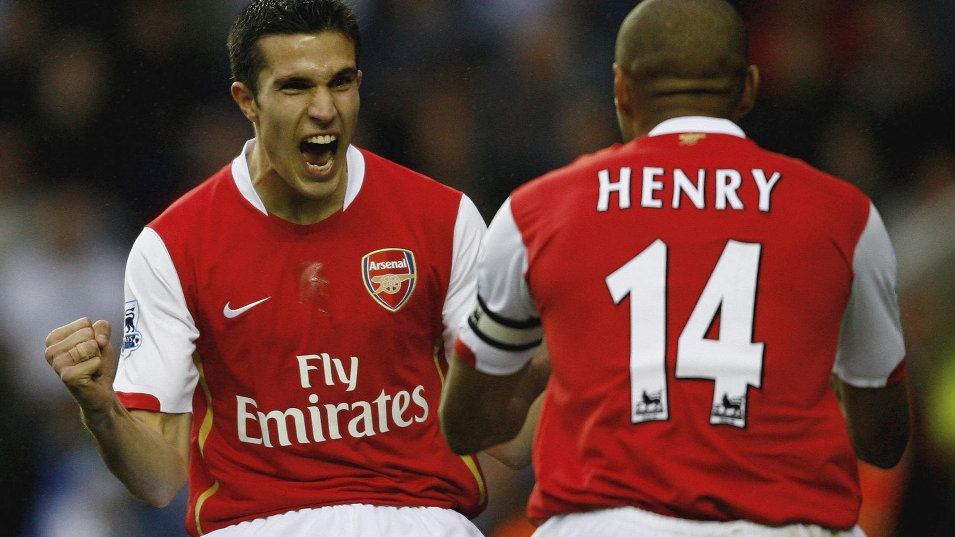 小罗：从巅峰到沉沦，足球精灵的陨落与反思，足球 小罗